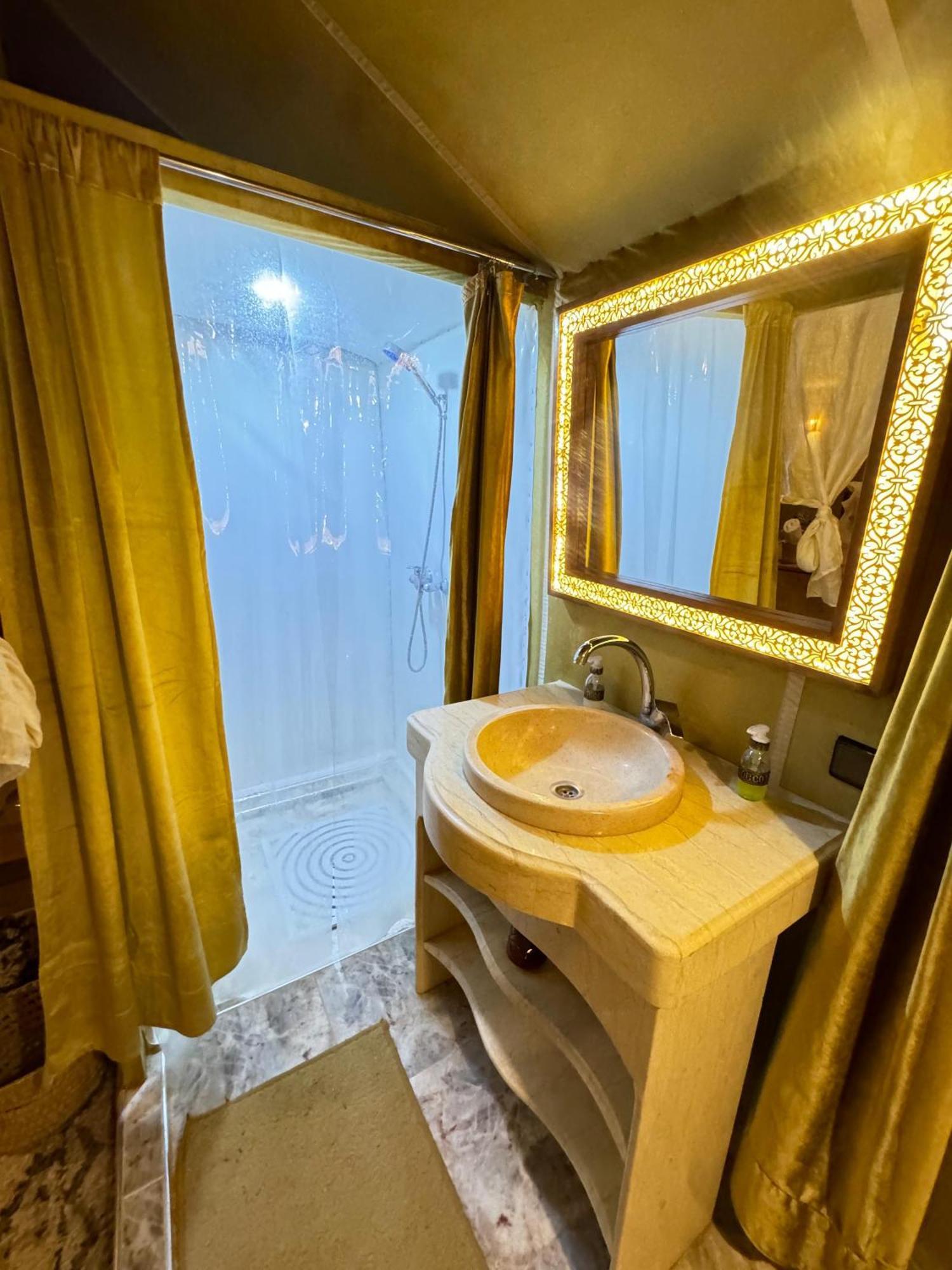Layali Luxury Desert Camp 메르주가 외부 사진